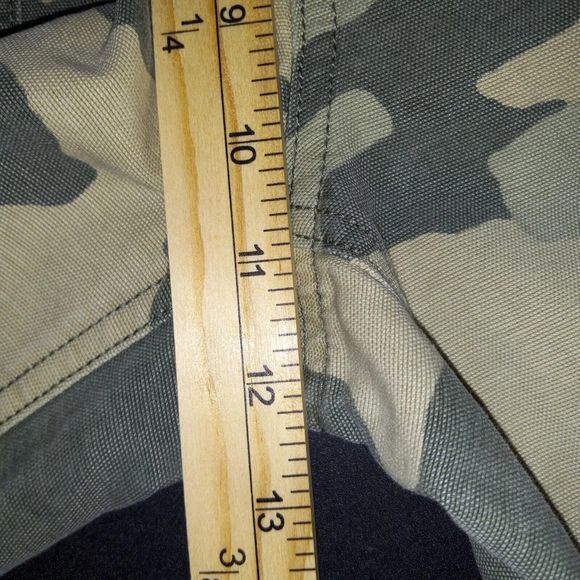 Aerie Cargo Joggers Medium Pull On Elastic Waist Ankle Green Camo Camouflage - Picture 14 of 15